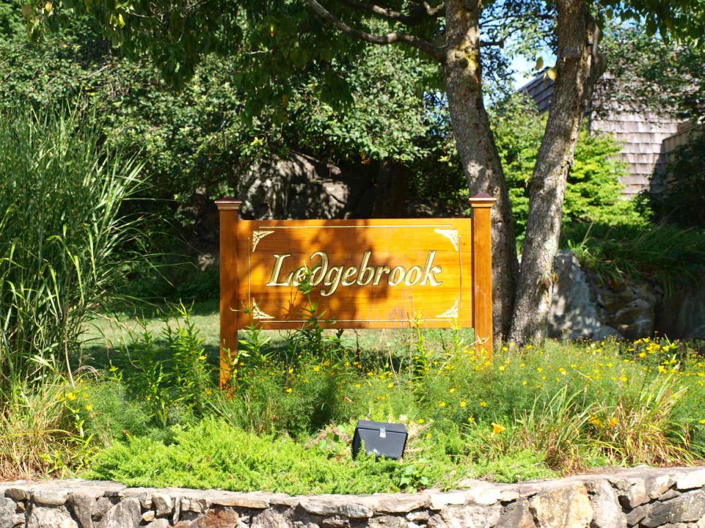 Photo Gallery Ledgebrook Condominiums